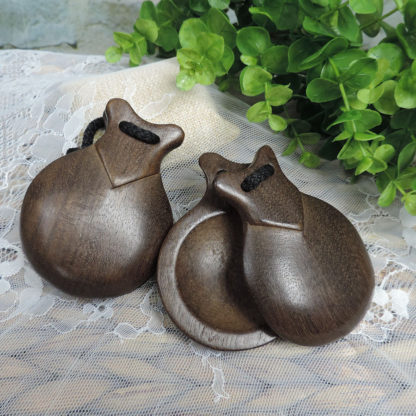 student wood castanets