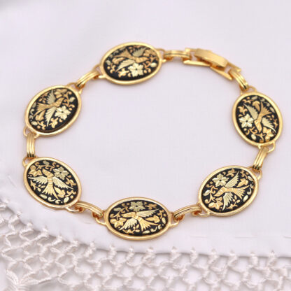 oval link bracelet