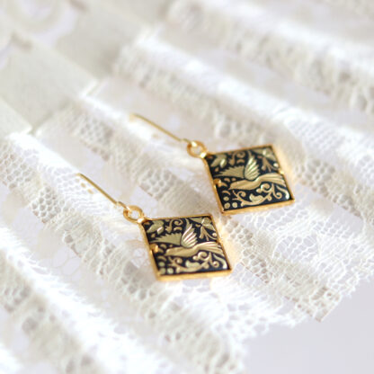 damascene wire hook earrings