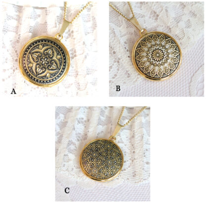 round damasquino pendant