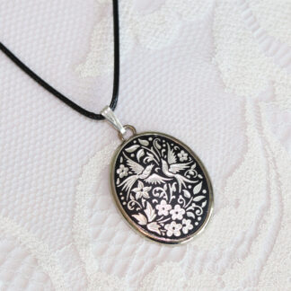 silver oval damasquino pendant