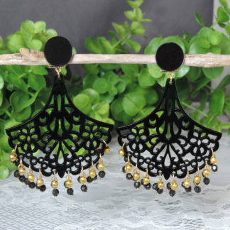 dangle earrings