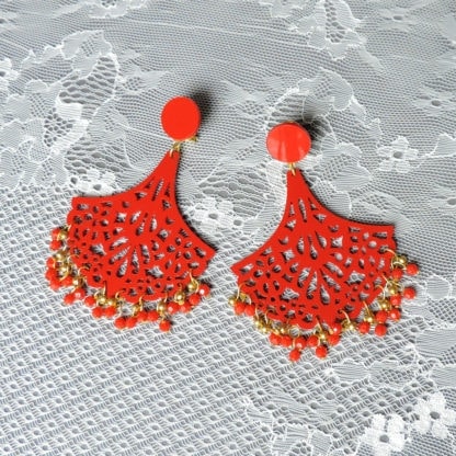 dangle earrings