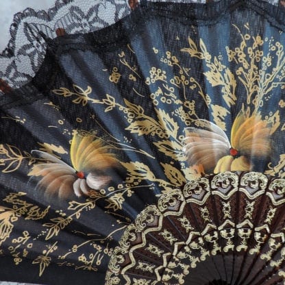 painted fan lace trimmed