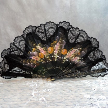 hand painted Spanish fan with lace