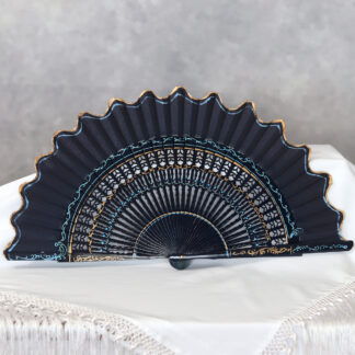 curved edge fan