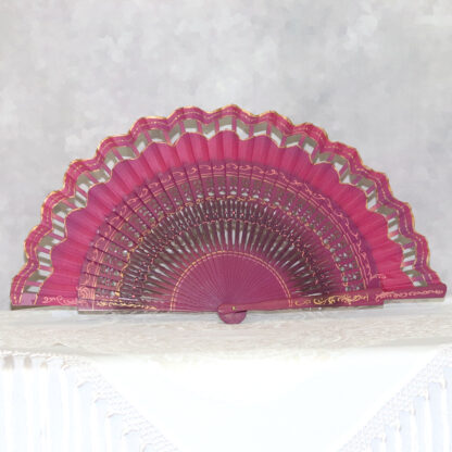 curved edge fan