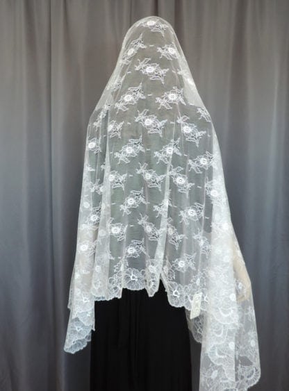 mantilla veil