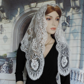 Mantilla Veils & Chapel Veils