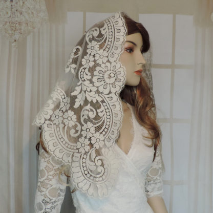 Cream lace chapel veil